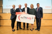 Überreichung des Zertifikats